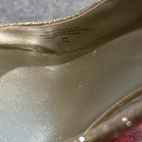 Guess platform peep toe shoes. size 8. Heel height is 5” - Picture 6 of 6